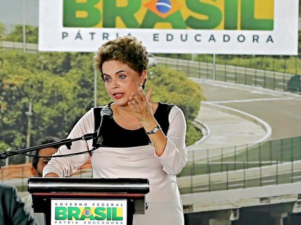 Dilma vê na vacina da dengue um caminho contra zika