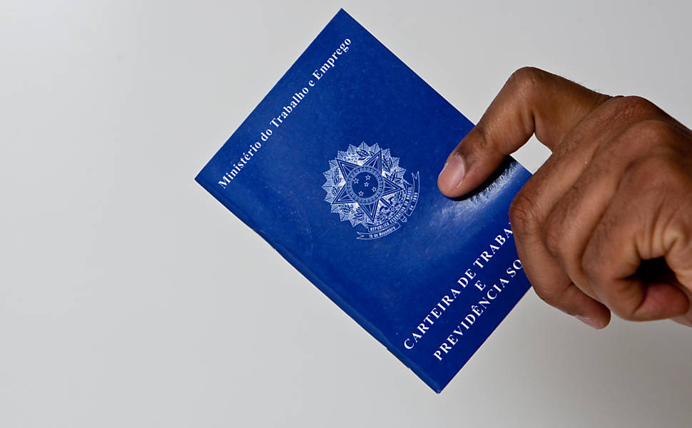 Governo planeja unificar idade de aposentadoria