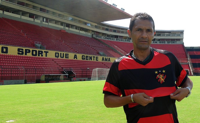 Morre no Recife, aos 41 anos, o piauiense Leonardo, ídolo do Sport