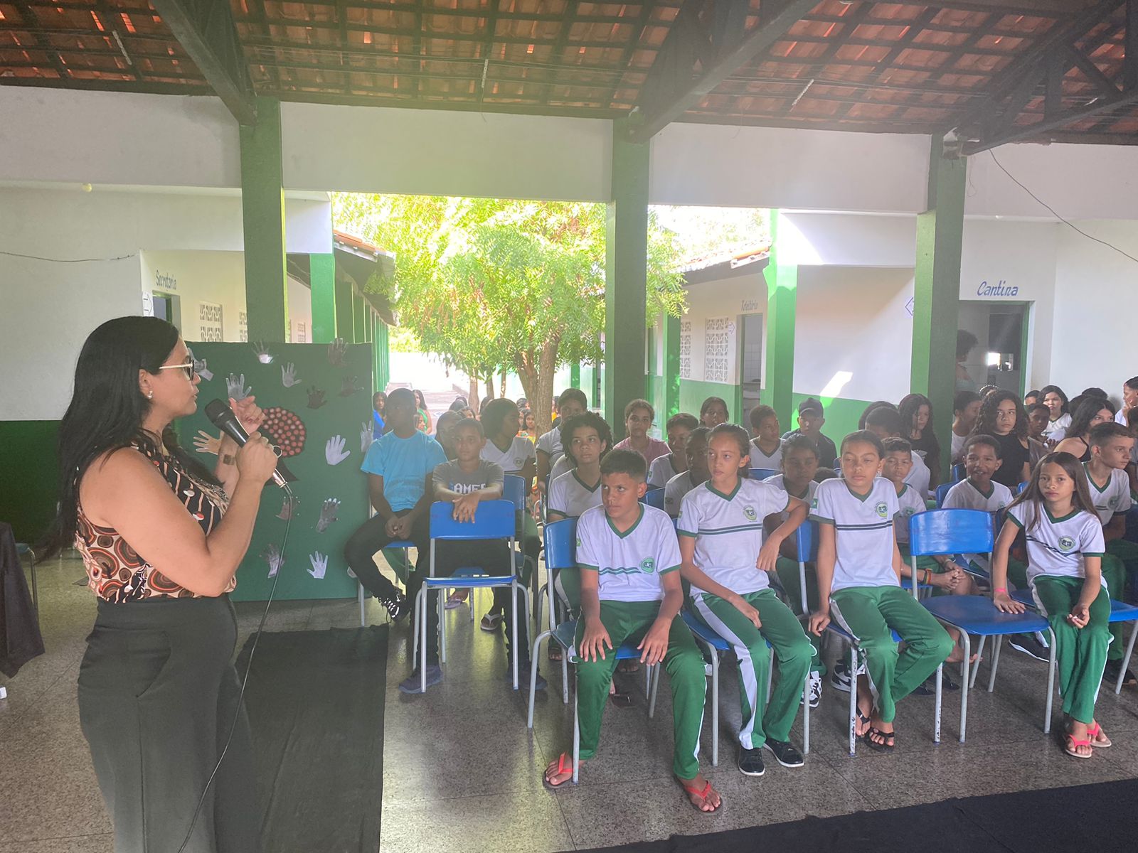 Prefeitura de Valença realiza palestras nas escolas referente ao mês da Consciência Negra