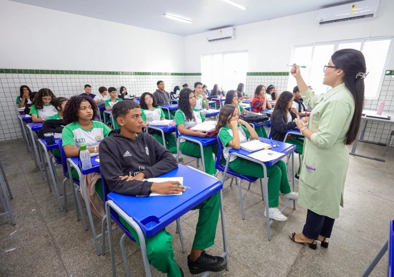 Mais 60 professores substitutos são convocados para atuar em 18 municípios do Piauí
