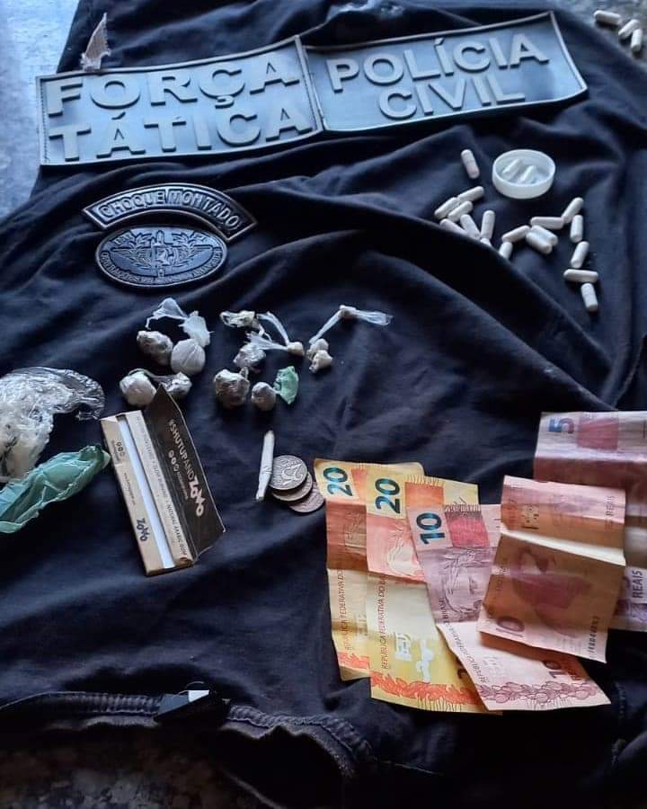 Menores são apreendidos com drogas em Valença
