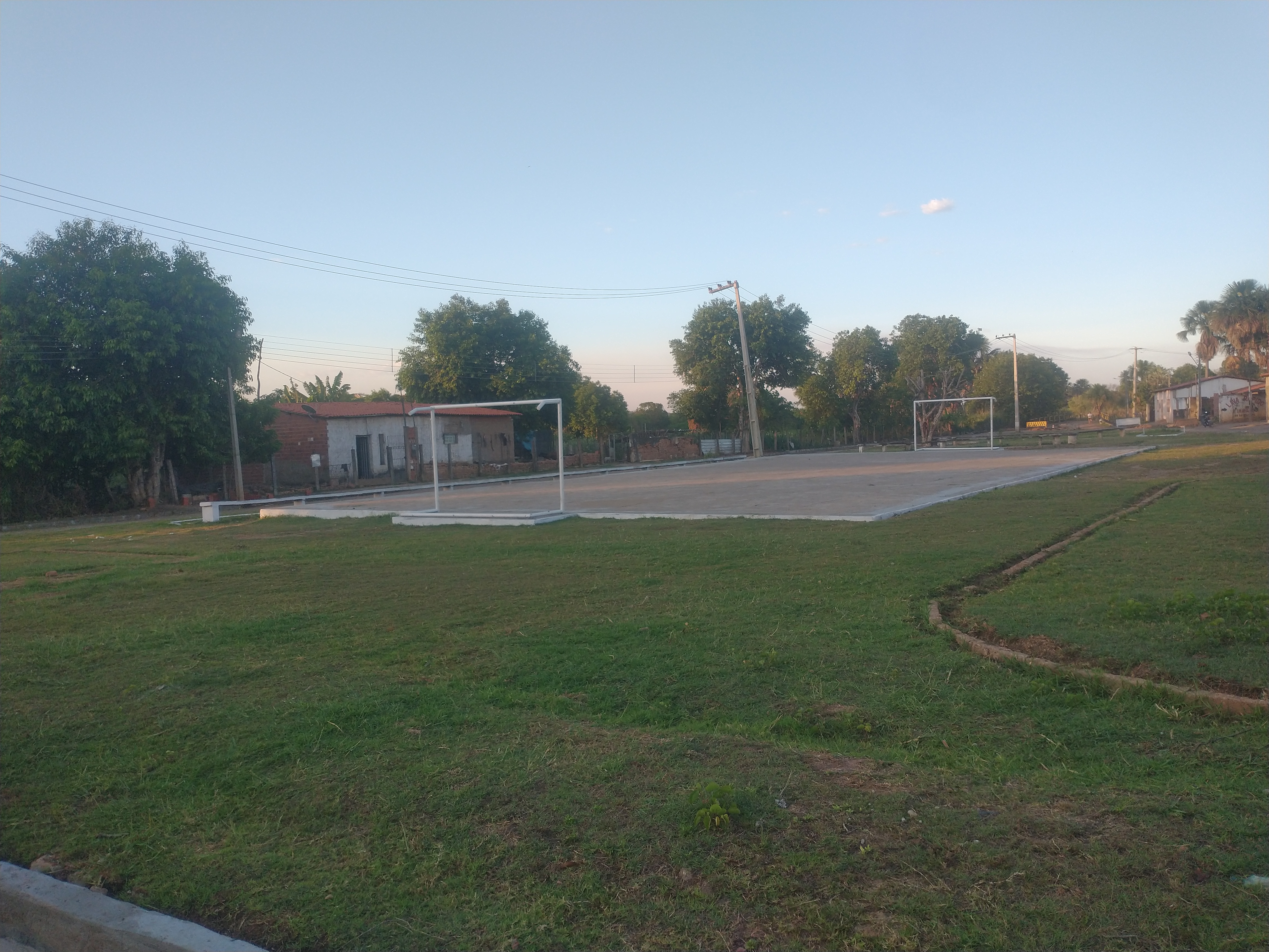 Quadra e Praça da Bela-Flor de cara nova