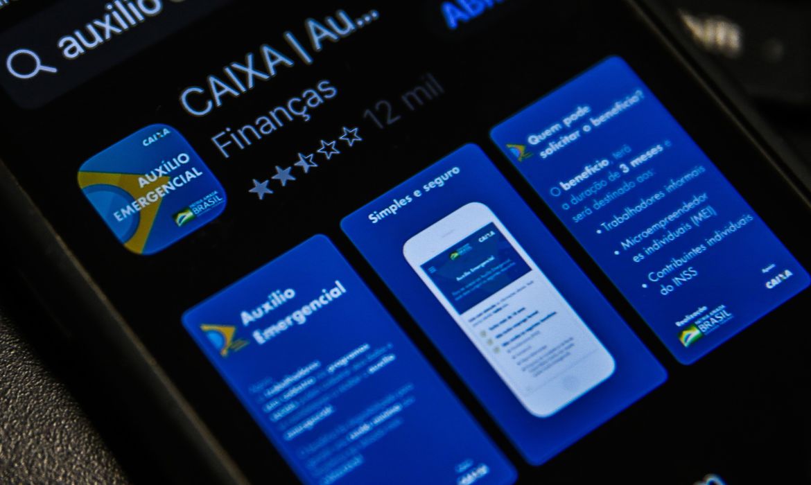 Caixa paga auxílio emergencial a nascidos em julho