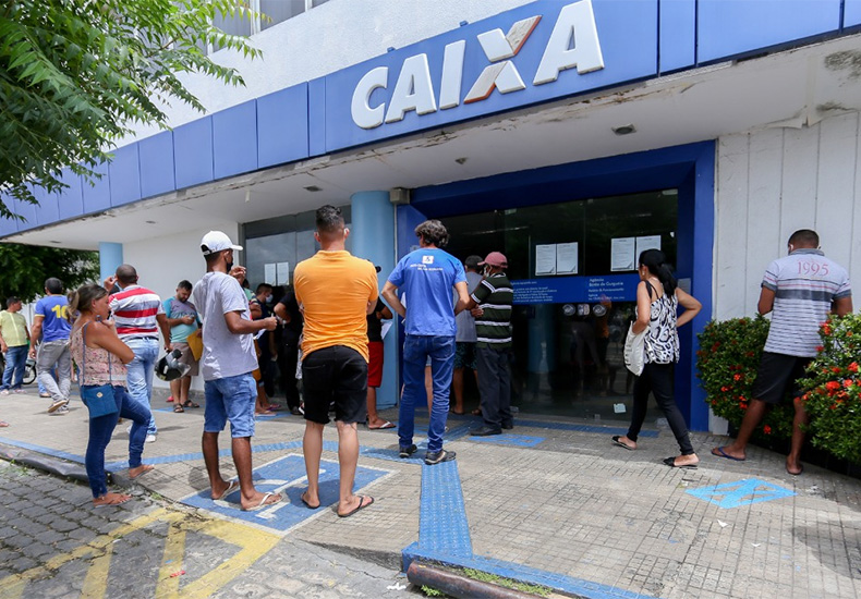 No Piauí, 456 mil migram para o Auxílio Brasil, mas famílias ficam de fora FACEBOOK TWITTER