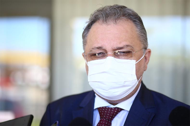 Florentino Neto descarta liberar máscara e quer busca ativa para aplicar 2ª dose