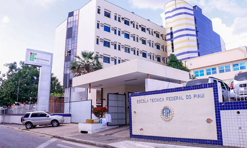 IFPI aprova exigência de passaporte vacinal e retorno gradual das aulas presenciais