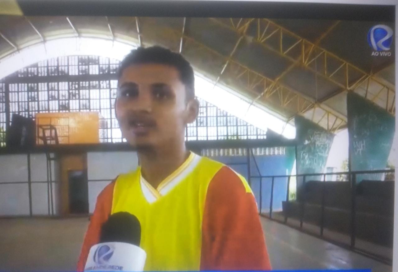 Abandono: “Parece que a gente é insolado da cidade” diz estudante e atleta em relação a quadra do Bairro Morada Nova
