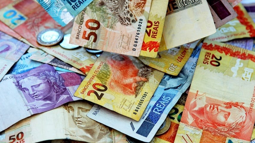 Com aumento de R$ 92, novo salário mínimo passa a vigorar a partir de hoje