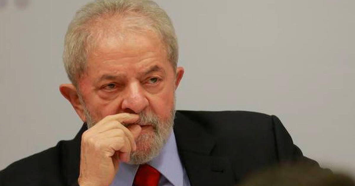 Lula propõe reunião dos Poderes para tratar de feminicídio